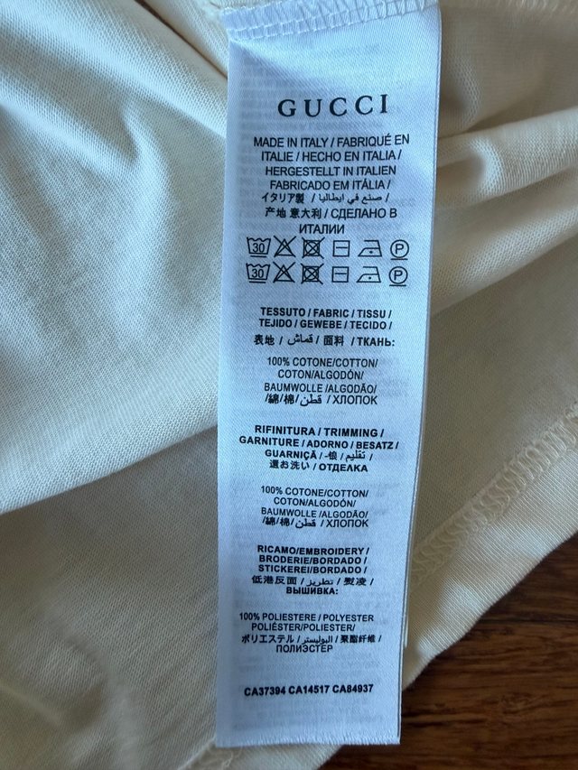 A Gucci composition and care label